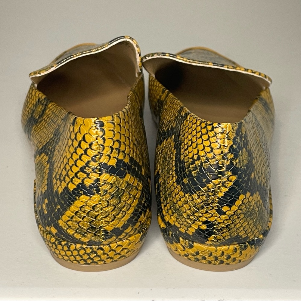 Steven by Steve Madden Haylie snake print pointed toe loafers size 8 and… - Picture 4 of 12